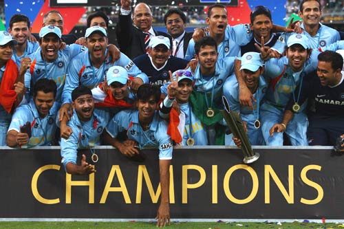 Indian Team with ICC World Twenty20 Trophy